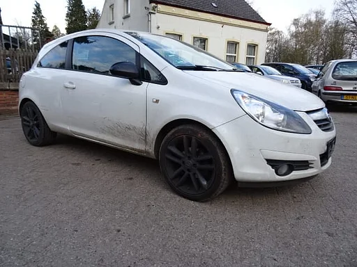 Opel corsa d bj 2011 A12XER voor demontage.