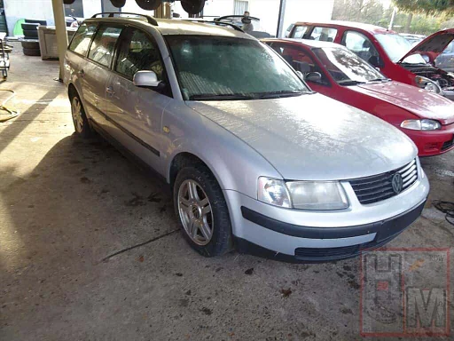 Volkswagen Passat B5 2000 Sloop alle onderdelen te koop
