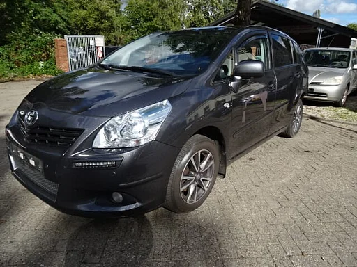 Toyota Corolla Verso bj 2011 1.8 16v 108 kw benz voor demontage.