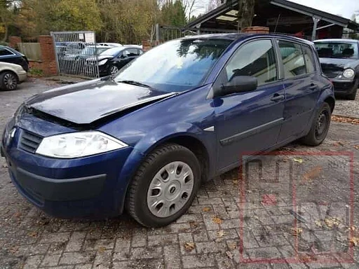 Renault megane 1.4 16 v 5 deurs bj 2003 voor demontage