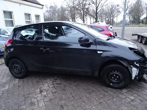 Hyundai I 20 bj 2011 1.2 G4LA 158000km voor demontage