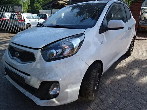 KIa Picanto Bj 2013 1.0 3 deurs 5gang 146000 km voor demontage