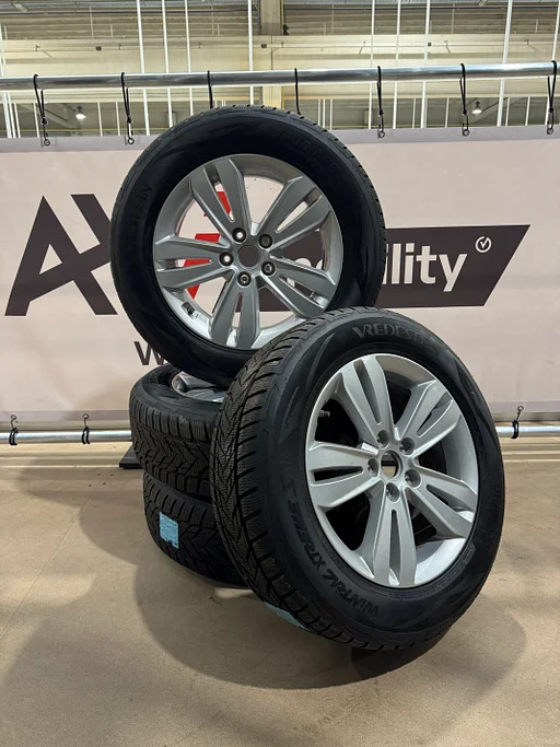 Complete winterset Kia Sportage 225/60R17