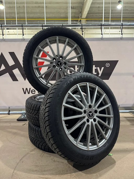 Complete winterset Mercedes-Benz GLA 215/55R18 6-7mm