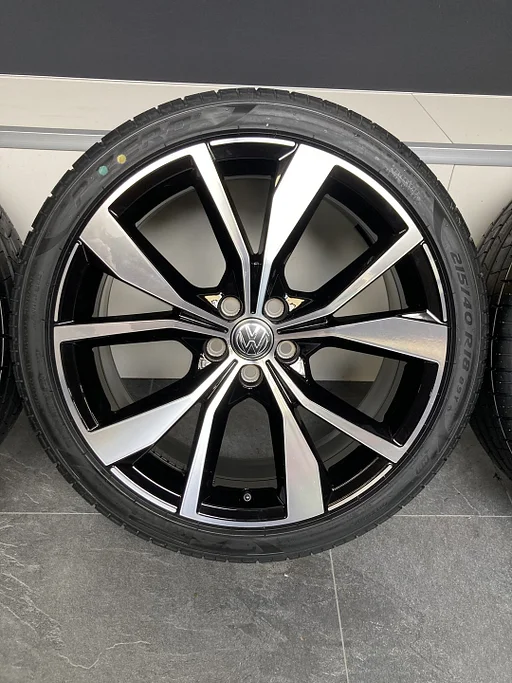 18” originele Volkswagen Polo 2G0 Misano velgen banden 5x100 2G7601025F