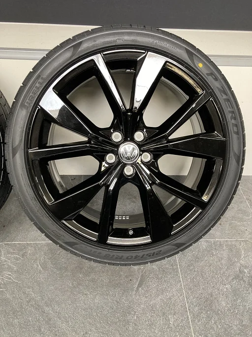 18” originele Volkswagen Polo 2G0 Misano velgen banden 5x100 2G7601025G