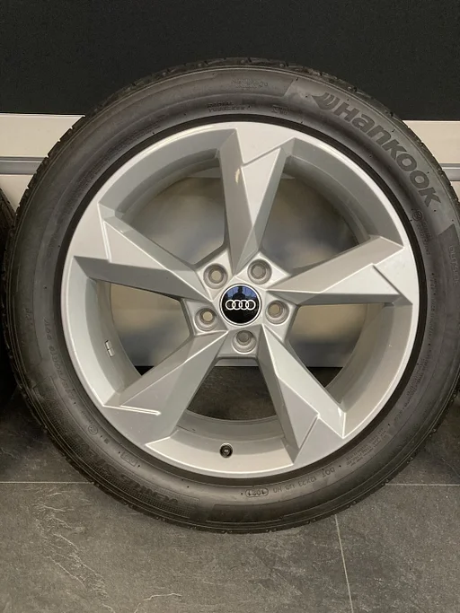 19” originele Audi Q3 F3 S-line velgen + banden 5x112 83A 601 025N
