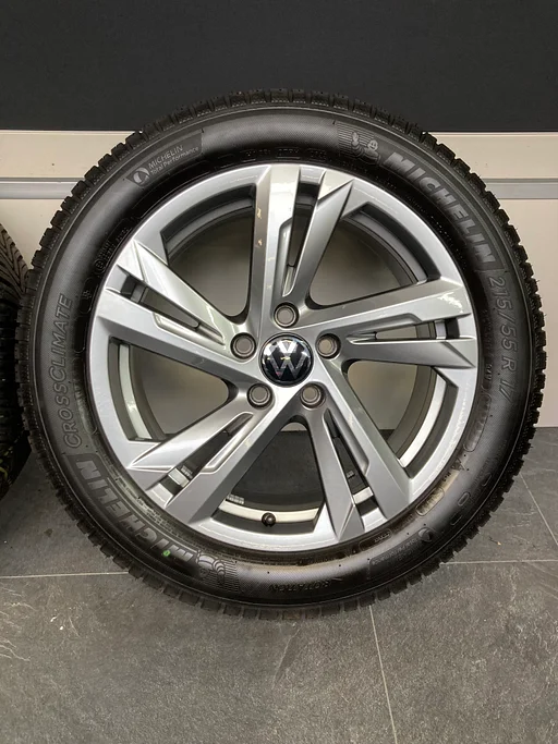 17” originele Volkswagen T-roc velgen allseason banden 5x112 2GA601025AA1