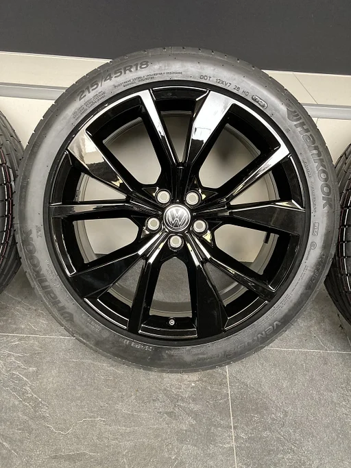 18” originele Volkswagen T-cross Taigo velgen + banden 5x100 2G7601025G