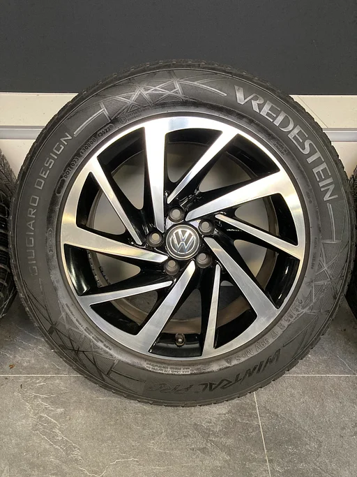 17” originele Volkswagen Tiguan 5NA velgen + winterbanden   5x112 5NA601025T