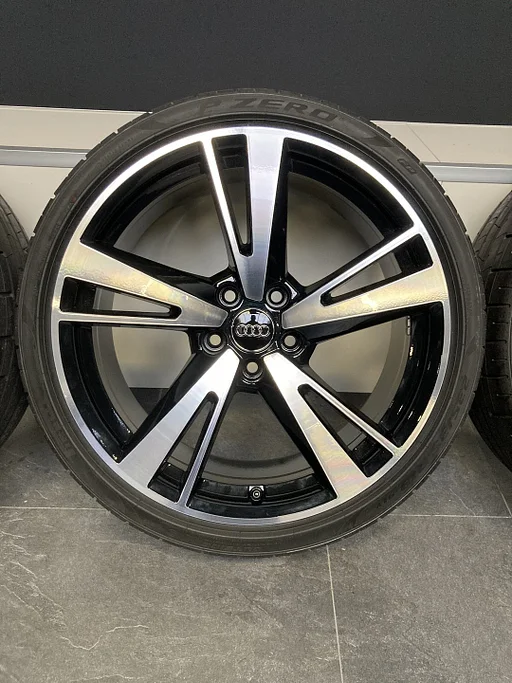 19” originele Audi A3 S3 8P 8V 8Y velgen + banden 5x112 8V0 601 025FK