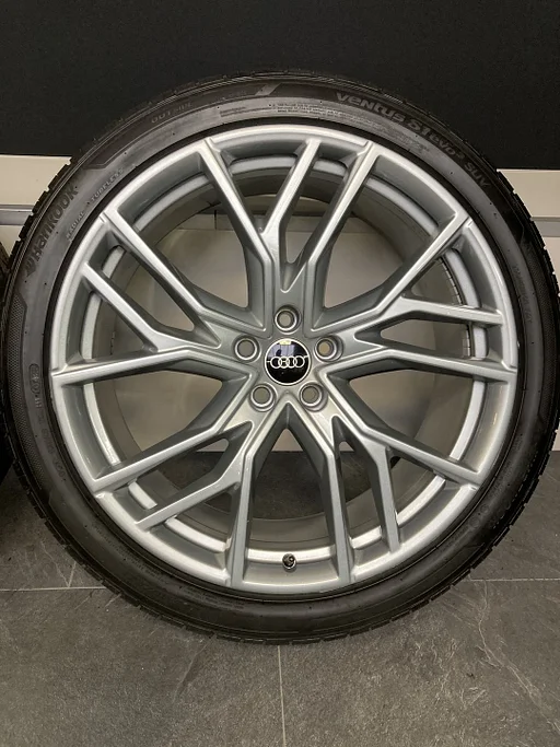 21” originele Audi Q4 Etron RS velgen banden breedset 5x112 89A 601 025H / 89A 601 025Q