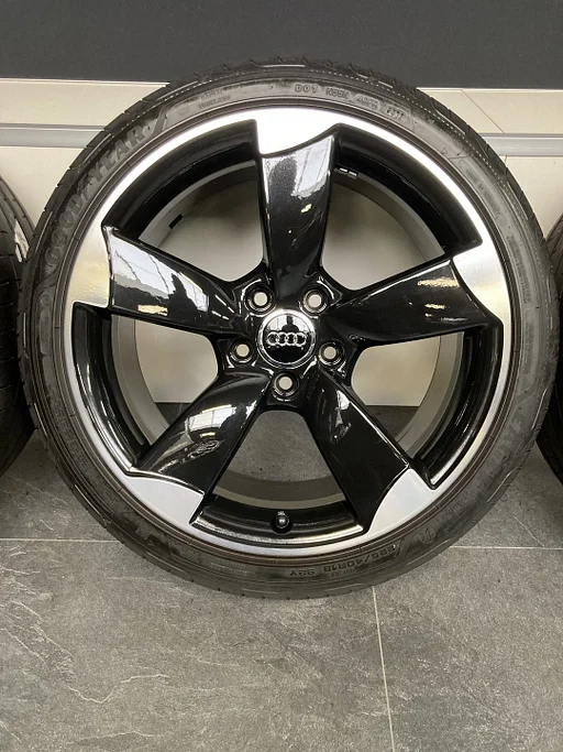 18” originele Audi A3 S3 8P 8V 8Y ‘Rotor’ velgen + banden 5x112 8V0601025AN