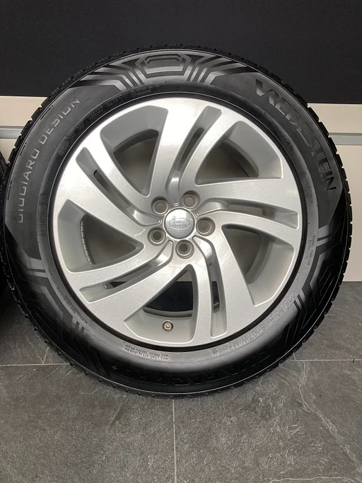 18” originele LR Range Rover Evoque velgen allseason banden 5x108 K8D2-1007-CA