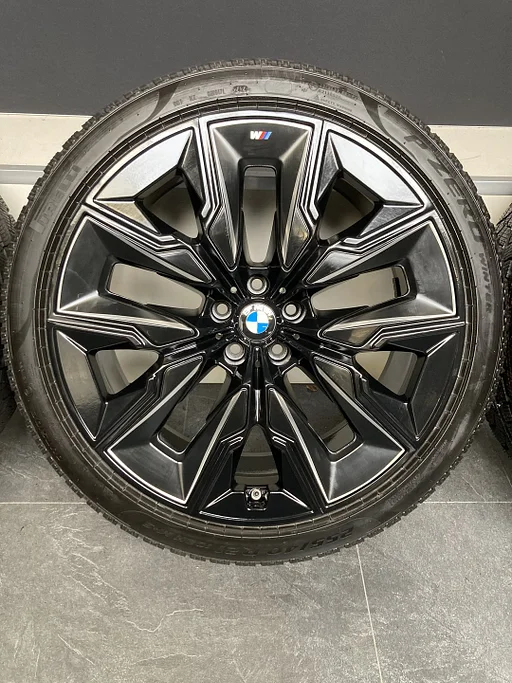 21” originele BMW 7 / i7 G70 / X3 G45 velgen + winterbanden 5x112 5A41F76 / 5A41F77