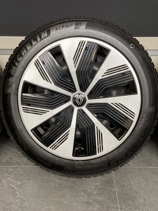 18” originele Renault Megane E-tech velgen + winterbanden   5x114.3 403005185R