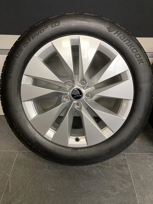 19” originele Skoda Enyaq / Elroq velgen + banden 5x112 5LA601025Q
