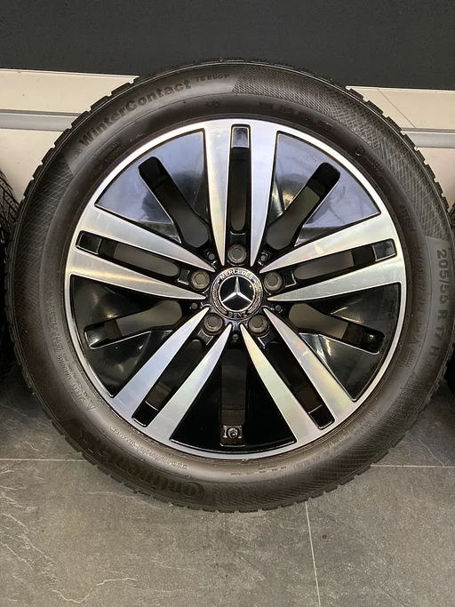 17” originele Mercedes A W177 B W247 velgen + winterbanden 5x112 A1774010200