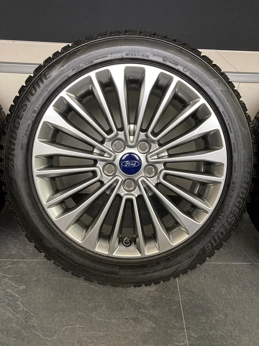 17 inch originele Ford Focus ST velgen + winterbanden DEMO 5x108 JX7C-1007-N1A