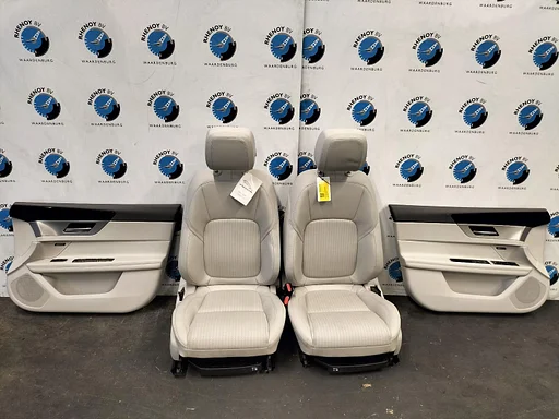 Jaguar XF beige leder LHD  van zgan fabrieksauto 2017