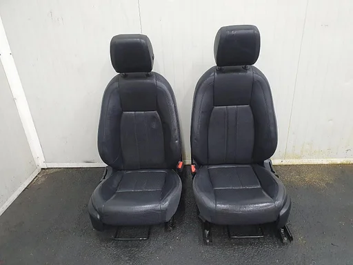 Discovery sport zwart leder interieur  5  zitter 2016