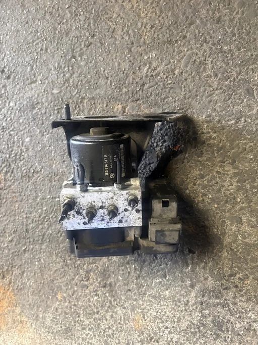 ABS Pomp Volkswagen Transporter T5 2003-2015 7E0614517H