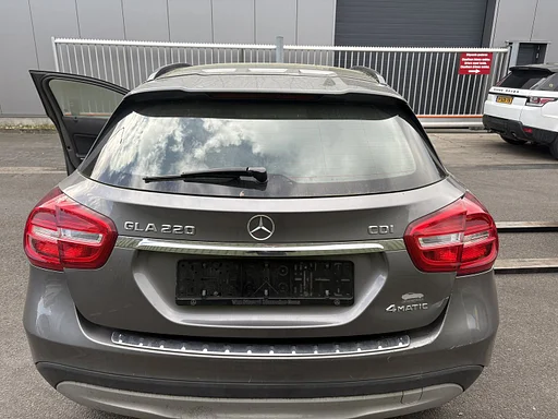 Achterklep Mercedes GLA 220CDI 2013-22 Kleur 787 deuk