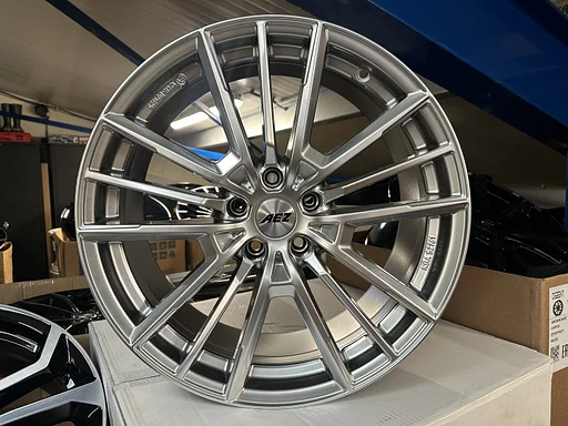 Nieuw 19inch VW Audi Seat BMW Skoda GTS Style Velgen! 5x112