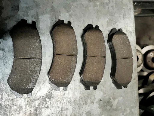 Nissan Primera P10 remblokset vooras D106M72J25