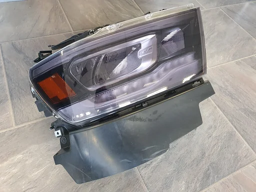 Koplamp Rechts Dodge RAM DT Sport - vanaf 2019 - 68533272AB