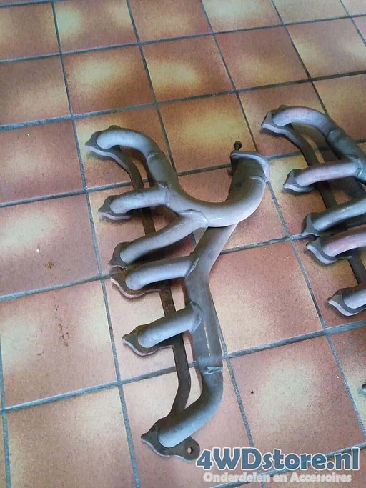 Jeep Wrangler YJ 4.0 6-Cylinder Exhaust manifold NEW