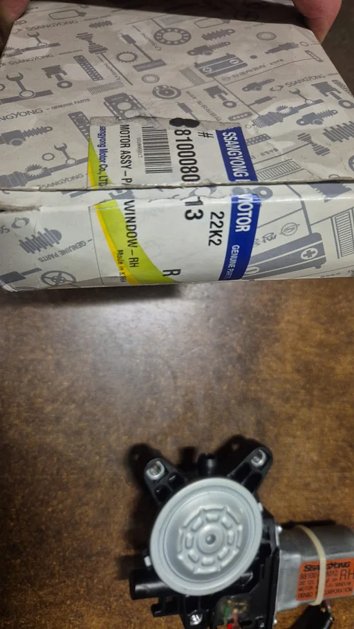 Raammotor SsangYong Korando 99-05 72310 06101, 72310 6100, 7231006100, 7231006101, 88100 06030, 88100 08003, 88100 08020, 8810006030, 8810008003, 8810008020