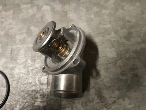 Ssangyong Musso Thermostaat 1112000315