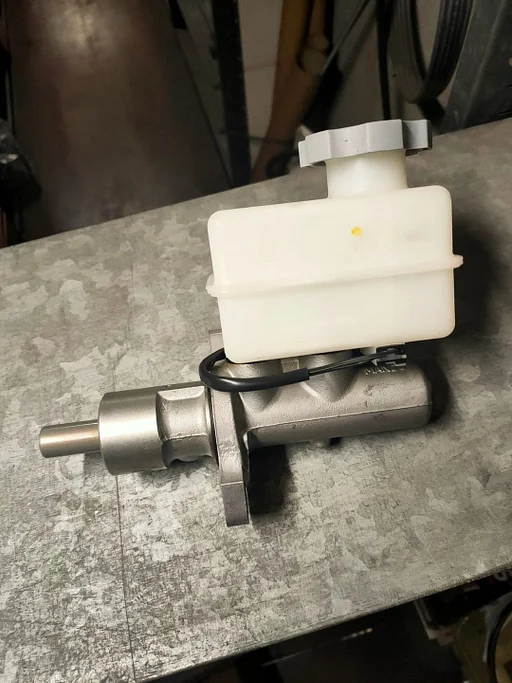 Ssangyong Korando 2 Hoofdremcilinder ABS 4854005500