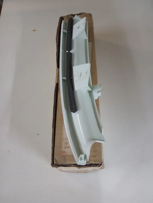 Linker lamprand Nissan Patrol 62411VB0001