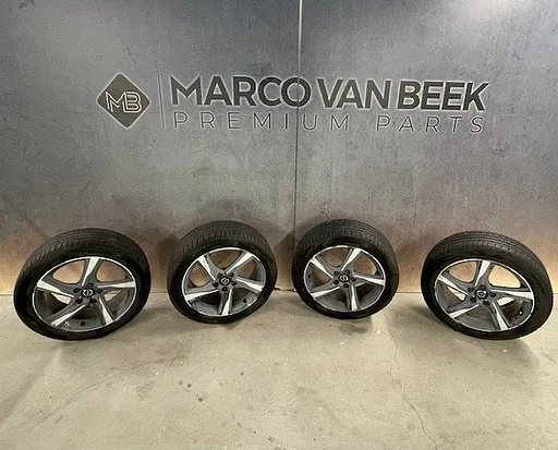 17 Inch all season wielen set Volvo V40