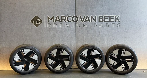 19 Inch Polestar 2 zomer wielen set