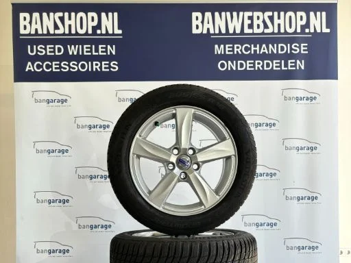 VOLVO V40/C30/S40/V50 winterwielen set 16 inch Matres 31317285