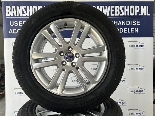 VOLVO XC90 Zomerwielenset CAMALUS 18" 30736366