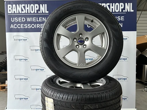 Volvo XC60 Segin 17 inch originele velgen wielenset 30671480