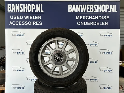 Volvo 700 900 940 960 Sirius wielen set 1229998 6 x 15 ET25