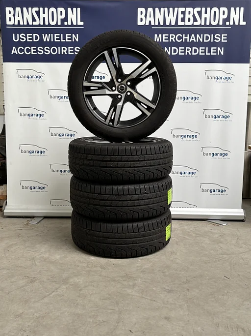 Volvo XC40 Aluminium velgenset "5-dubbelspaaks Matt Black Diamond Cut" 7,5 x 18", 31445812
