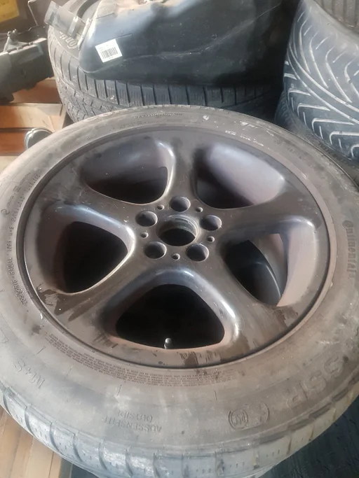 BMW X5 E53 winterwielen winterbanden 18 incl zwart continental 255/55/18