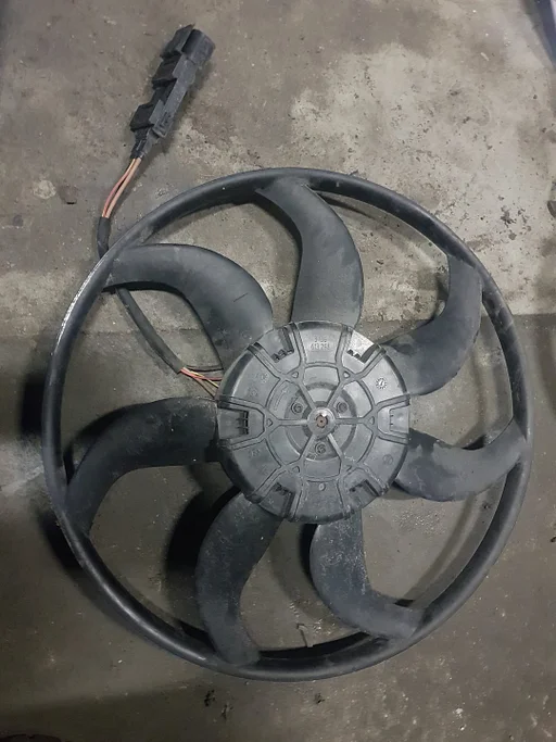 BMW 3er E90 koelvin 7561712