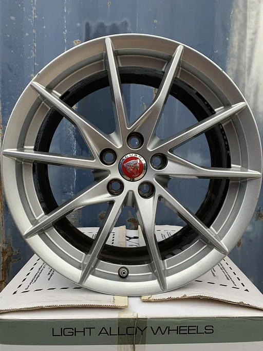 Origineel 18 inch Jaguar F Type Breedset Style 1036 8.5 /9,5