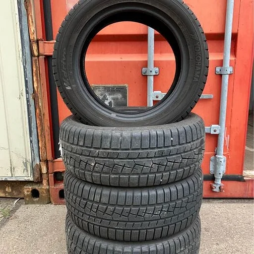 4x Yokohama 205 55 16 met 6,5 mm winterbanden