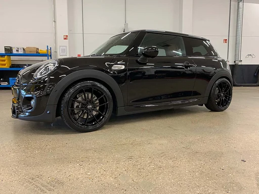 Nw 18 inch Gloss Black OZ Leggera Mini F55 F56 incl Hankook