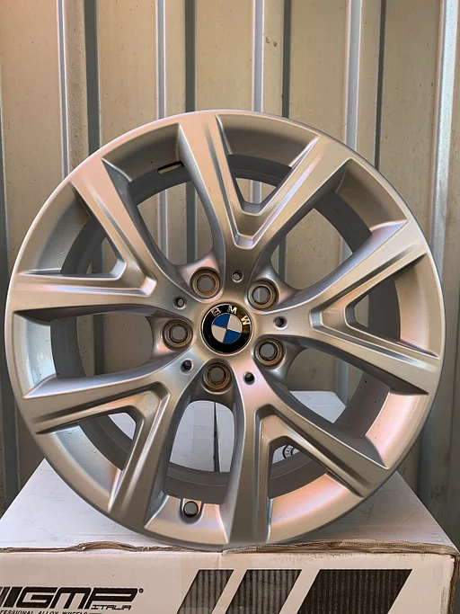 Originele 17 inch BMW Style 574 X1 F48 X2 F39  1 F40 velgen