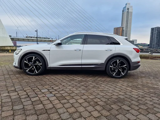 Nieuwe 22 inch Fondmetal FPBlack Audi Q7 Q8 E-tron velgen