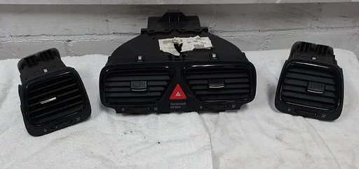 Luchtrooster set VW Scirocco Golf 6 zwart hoogglans.